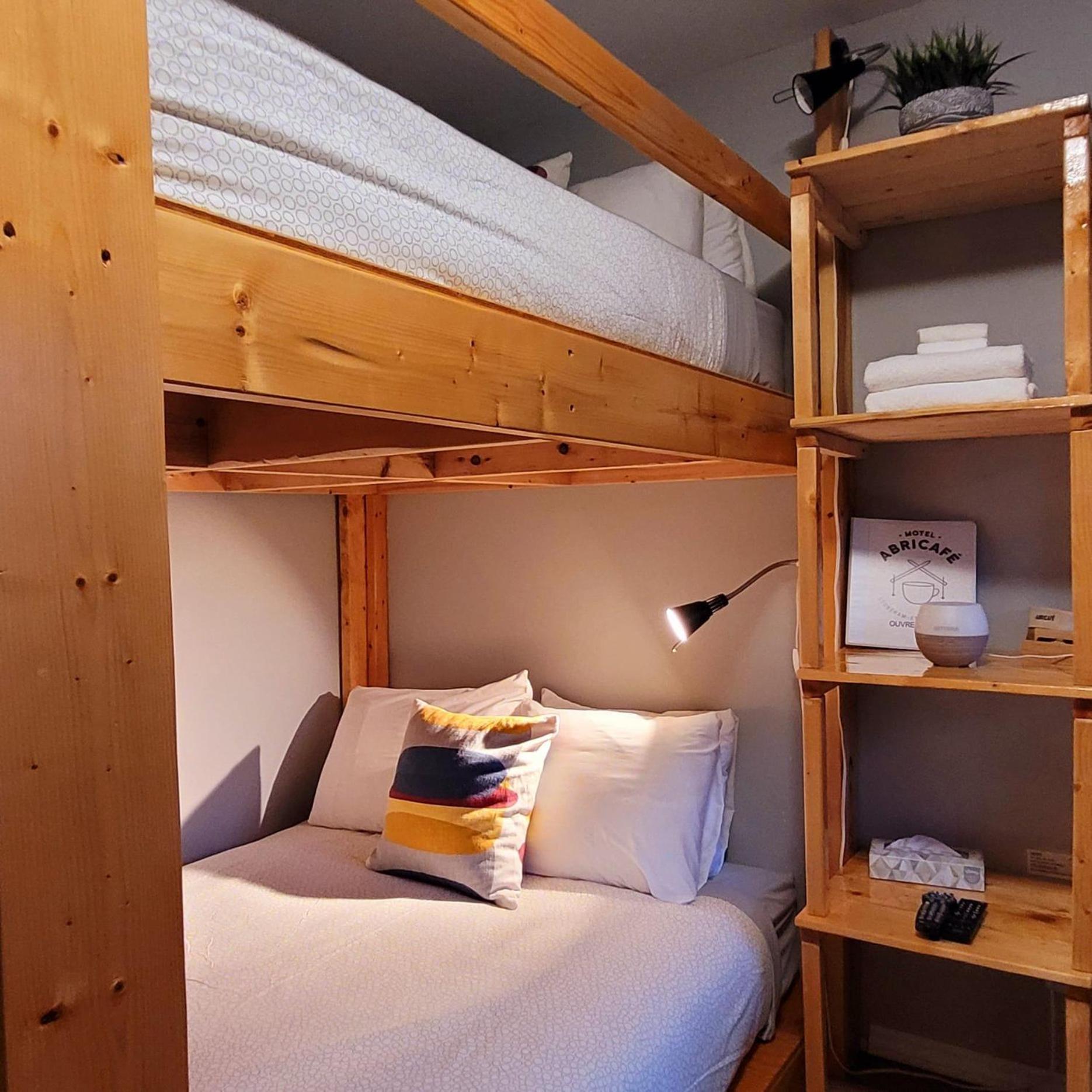 Abricafe Motel
